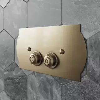 TW 300.2, клавиша смыва для бачков Geberit UP320, 33x2,5xh17, установка со смещением вправо 14мм, материал: латунь, цвет: бронза