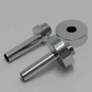 Irsap TOLE/BELLA Комплект для монтажа водяного полотенцесушителя (трубка с эксцентриком 1/2" и декоративная накладка), цвет: хром