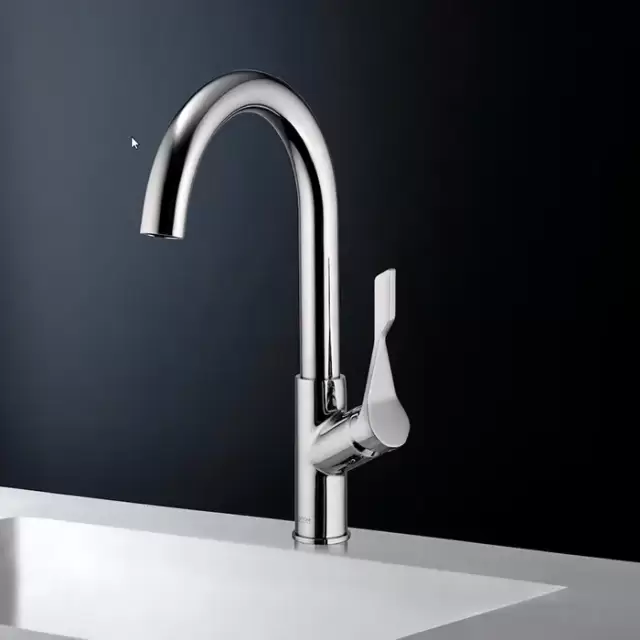 Gattoni Tek Смеситель для кухни, на 1 отв., с поворотным двухрежимным изливом, цвет: хром