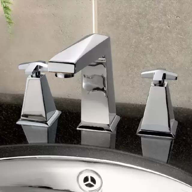 Nicolazzi Margherita Смеситель для раковины на 3 отверстия, излив: 154мм, цвет: хром