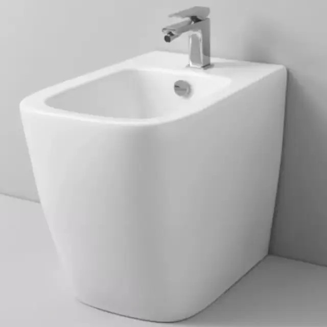Artceram A16  Биде напольное приставное  36х52 см, с 1 отв под смеситель, с креплениями, цвет: белый