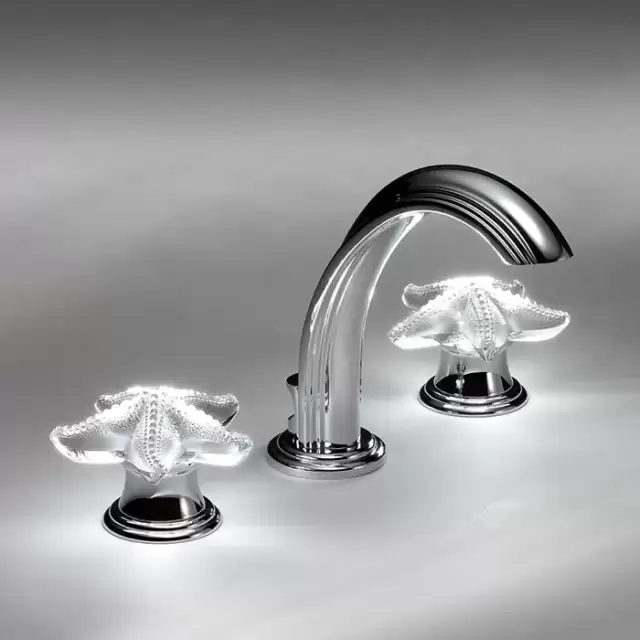 THG Oceania Смеситель для раковины на 3 отверстия, ручки с подсветкой, с донным клапаном, цвет: хром